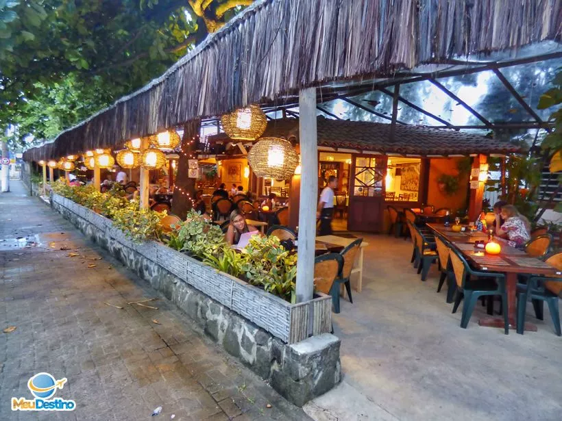 Ilha Deck Bar e Restaurante - Ilhabela-SP