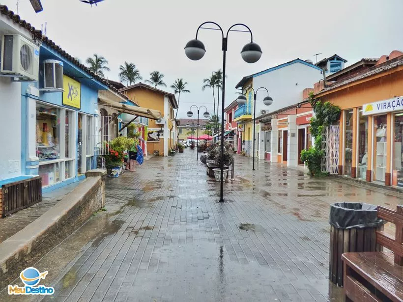 Rua do Meio - Centro Histórico de Ilhabela-SP