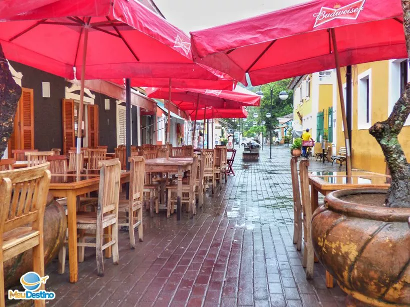 Rua do Meio - Centro Histórico de Ilhabela-SP