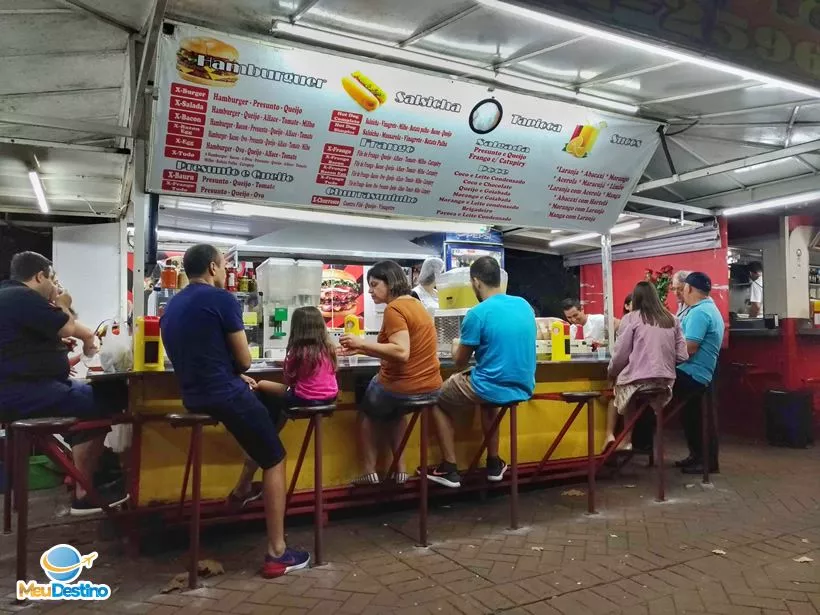 Barracas na Praça Pedro Sanches