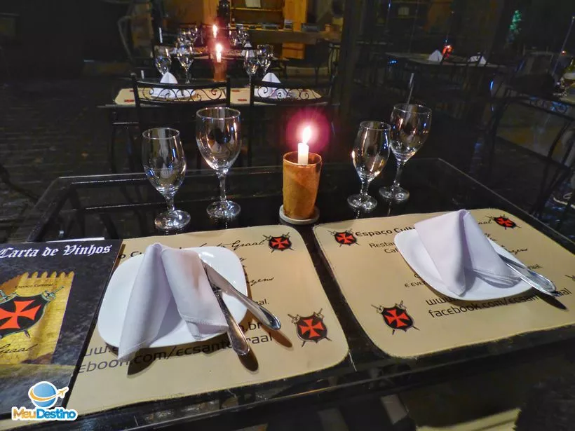 Restaurante e Espaço Cultural Santo Graal - Onde comer em Lavras Novas-MG