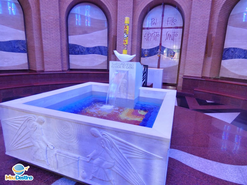 Capela do Batismo - O que fazer no Santuário Nacional - Aparecida-SP