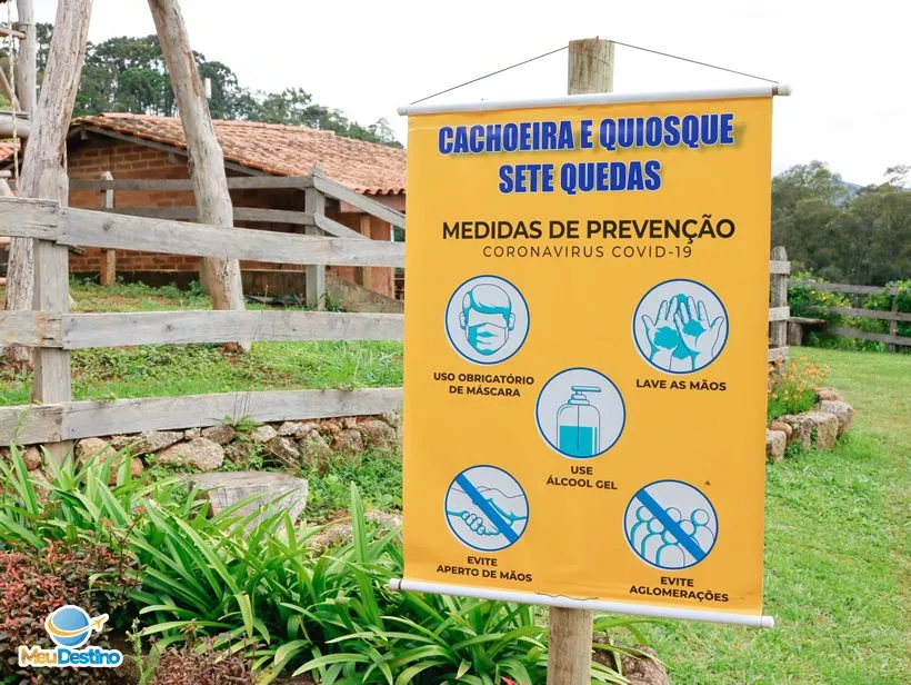 Placas de segurança contra o Coronavírus