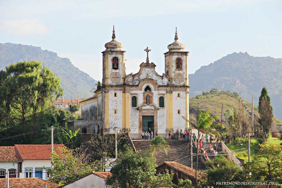 Igreja de Santa Efigênia - As Igrejas de Ouro Preto-MG