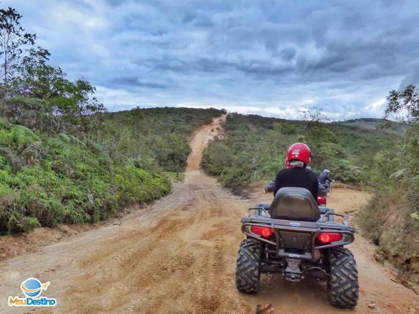 Passeio de Quadriciclo - O que fazer em Lavras Novas-MG