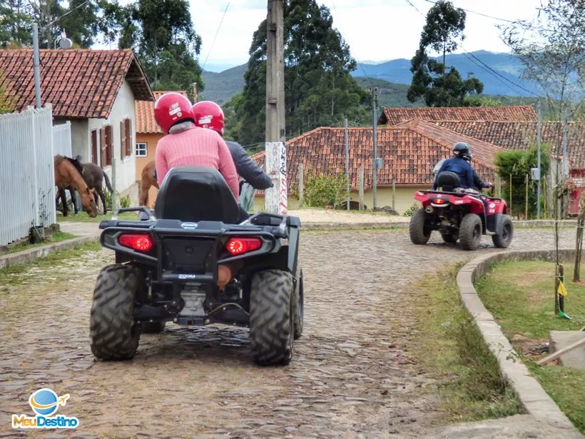 Ecoventura - Passeio de Quadriciclo em Lavras Novas-MG